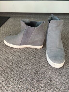 Steve Madden Gray Suede Wedge Sneaker Booties